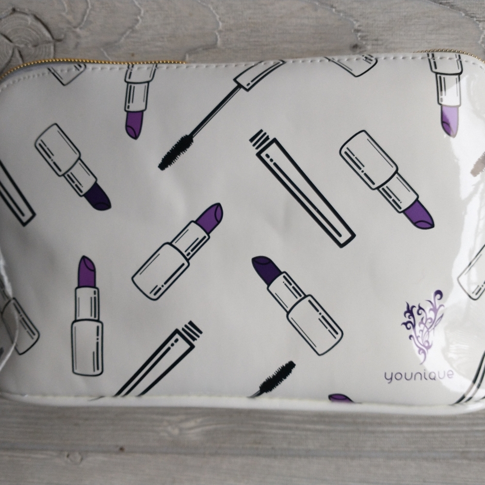Younique Triple Sizzle 2020 Purple Lipstick Travel Makeup Bag
